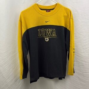 Vintage Iowa Hawkeyes Nike Football Youth Size L 16-18 Sweatshirt